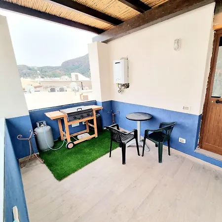 Casa In ,piano Piano Lipari (Isola Lipari)